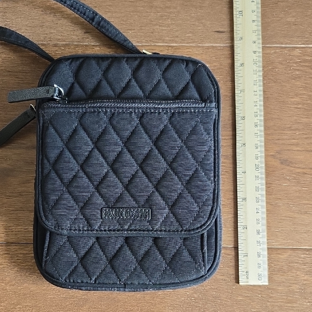 Vera Bradley Black Quilted Small Crossbody Pouch - Picture 7 of 9